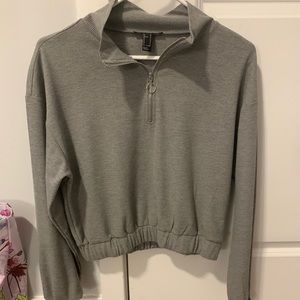 Cropped hoodie